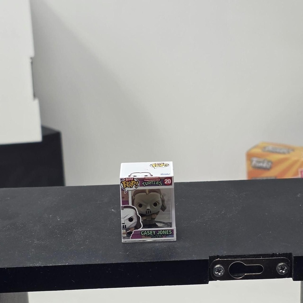 Funko Bitty Pops Teenage Mutant Ninja Turtles Super Rare Casey Jones‎